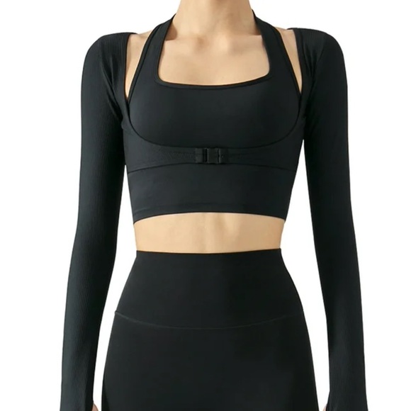 HALARA Tops - HALARA Long Sleeve Cut Out Crop Top Black - Size M